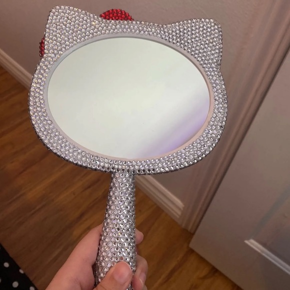 HELLO KITTY BLING HANDHELD MIRROR - Picture 3 of 7